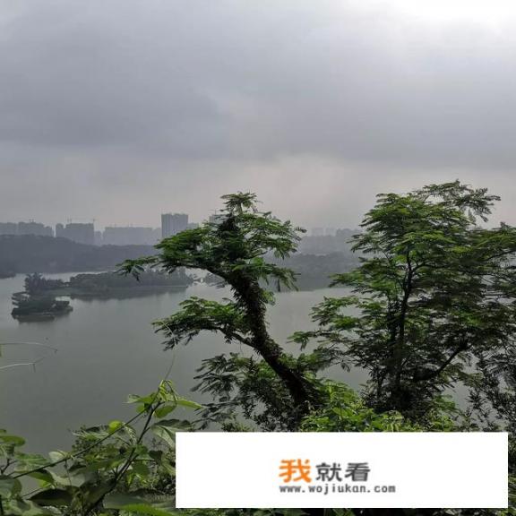肇庆在哪住比较实惠？怎么玩？