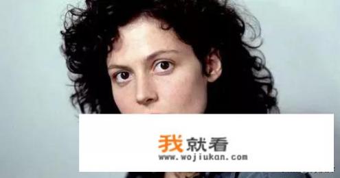 电影《异形》一共有几部，都讲述什么故事