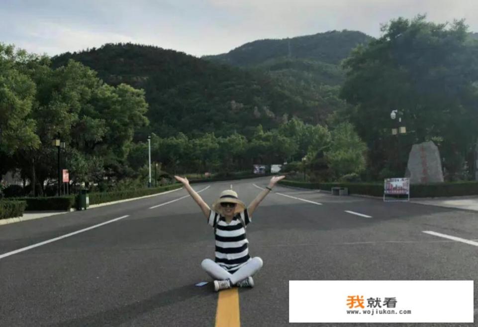 公认十大最舒服的通勤跑步鞋_女生在旅行时穿什么鞋既舒适又好看