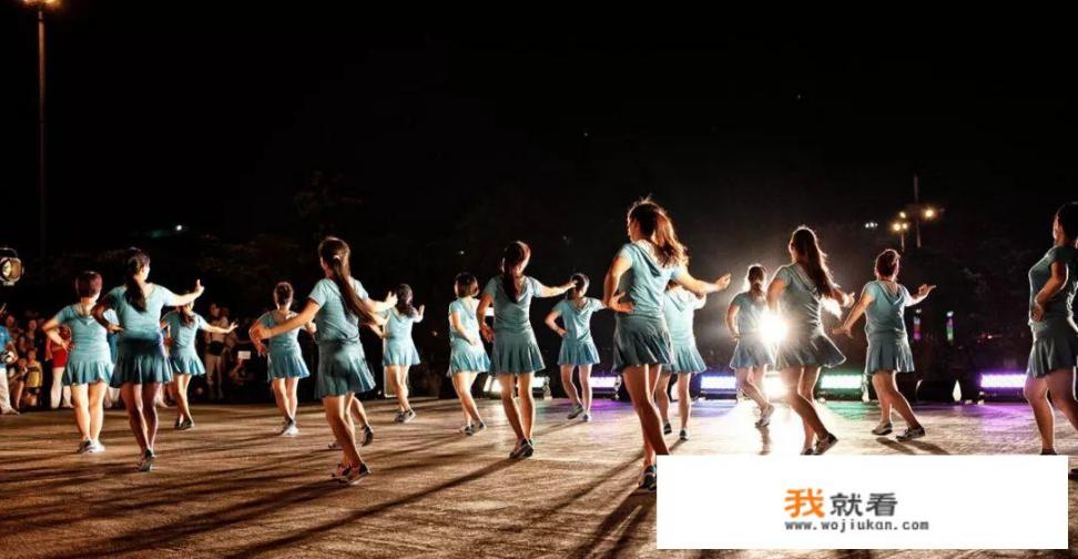 广场舞转圈圈慢动作教程_怎样用最短的时间入门广场舞