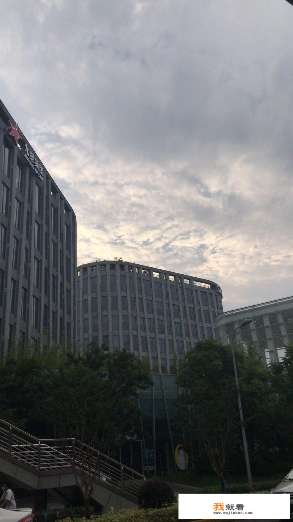 出国旅游去哪儿最便宜_你有哪些一时头脑发热买的东西？后来都怎么样了