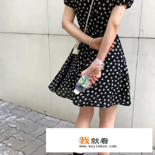 个子矮小的妹妹穿什么连衣裙好看