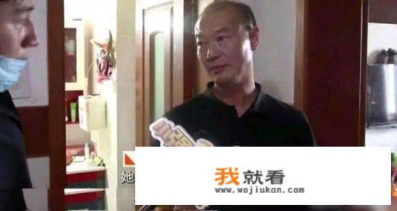 两个鬼片的名字