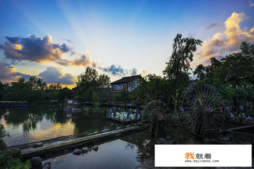 这个月29.30号想到四川的免费风景区耍两天，有没有好的地方