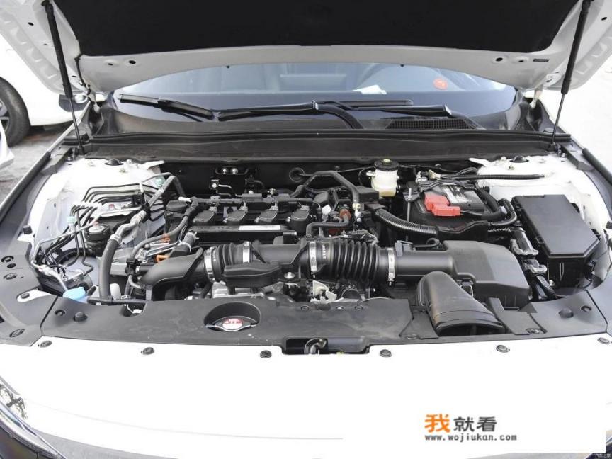 雅阁豪华版和精英版有什么区别？全款落地需要多少钱