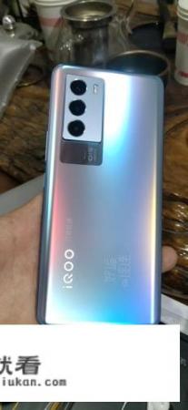 华为，小米，OPPO，VIVO中，上班族预算3000元选哪个品牌更合适