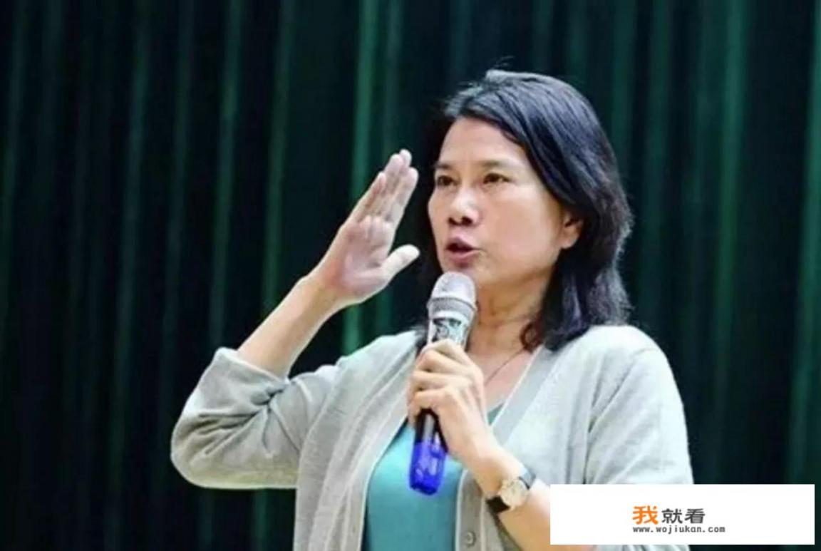 华为手机如何邦交通卡？