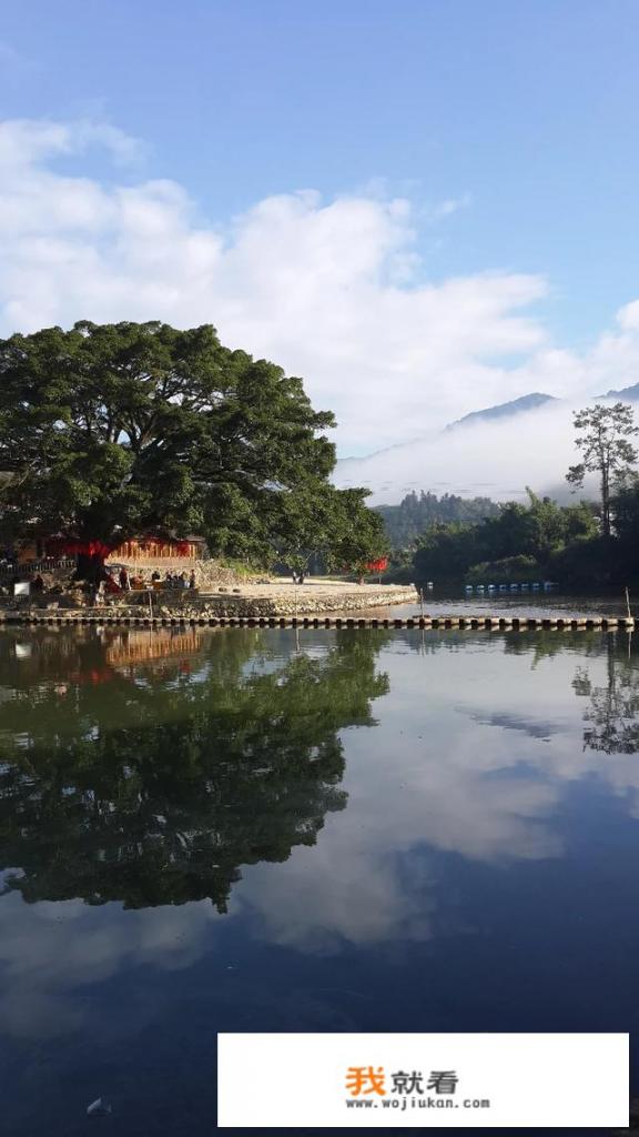 厦门南靖土楼.永定土楼有什么区别，哪个更好玩？