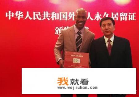 韩国KBL和日本篮球B联赛都因为新冠肺炎疫情而全部取消了。CBA有没有必要像他们这么做？