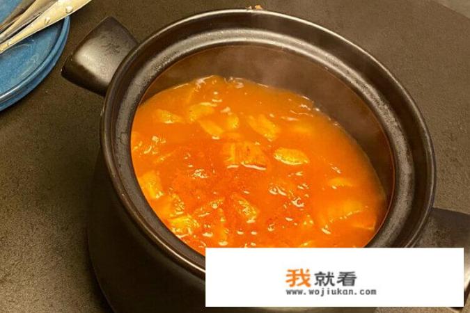 辣白菜炒饭的热量是多少？