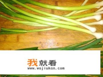 蒜苗炒肉的家常做法？