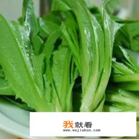 油麦菜和苦菊能一起炒吗？