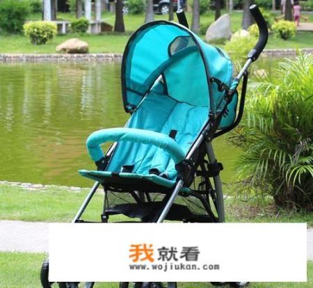 比陌旅行婴儿车怎么收车？