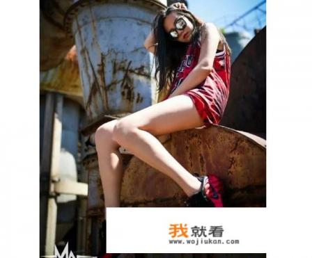 现在的女士运动鞋，流行哪种款式，有什么可以推荐的？