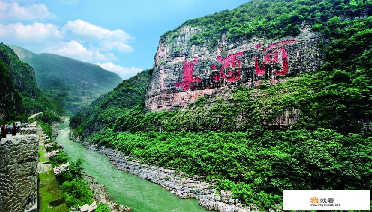 我近期想去茅台镇去旅游，主要是想参观一下茅台酒厂，有没有去过的，茅台酒厂让随便参观吗？