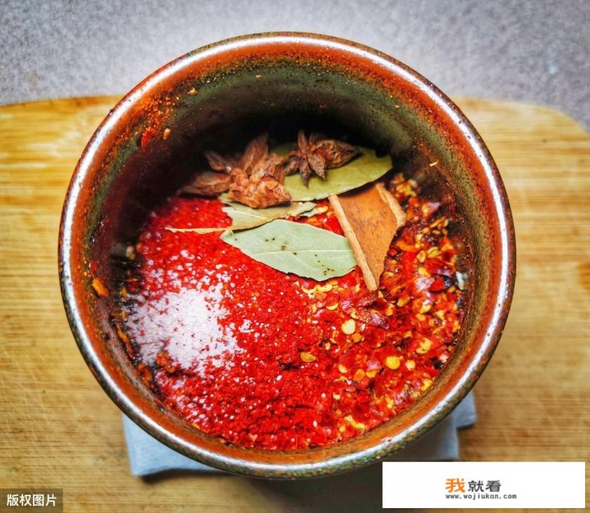 红油不辣的做法与配方？
