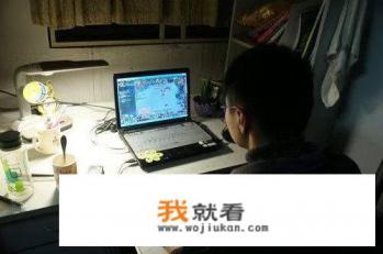 农村60多岁的婆婆整天沉迷于网络游戏你们怎么看？