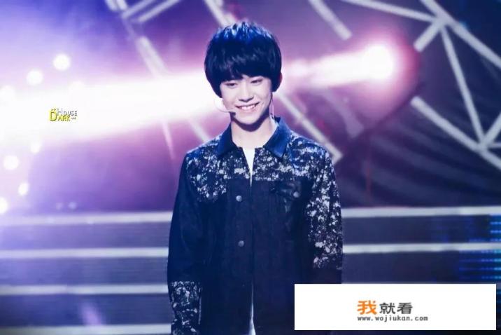 为什么有人说易烊千玺2018年是红火的一年，这一年有哪些大事和好事发生在了他的身上？