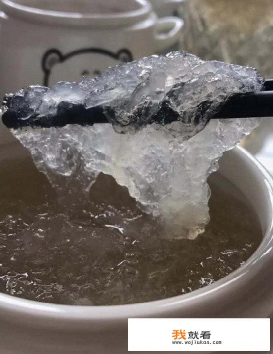银耳和燕窝哪个更好吃？