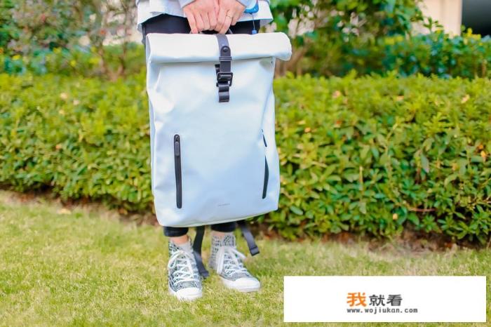 华为轻尚和风范双肩包区别？