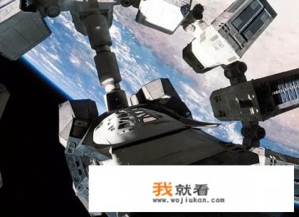 介绍部关于宇宙黑洞的科幻电影？