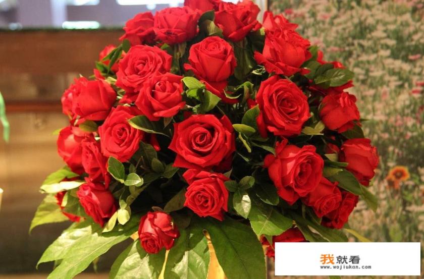 玫瑰花泡水喝有什么好处？