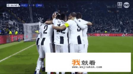 本轮欧冠，C罗面对老东家曼联打进一球，为何会漏腹肌庆祝，情商低吗？你怎么看？