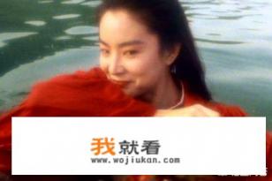 武侠小说《笑傲江湖》中东方不败稳坐教主之位，却只是将任我行关押十二年，他有没有预料到任我行会东山再起？