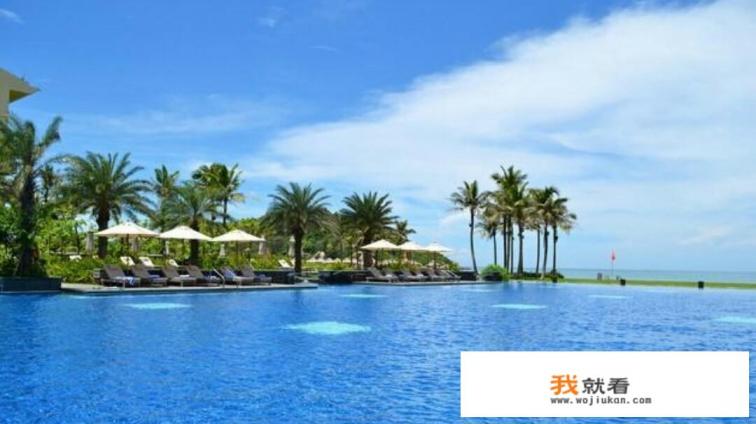 夏季旅拍婚纱照，三亚、厦门、大理、丽江、青岛这些热门城市，你更倾向于哪个城市呢？
