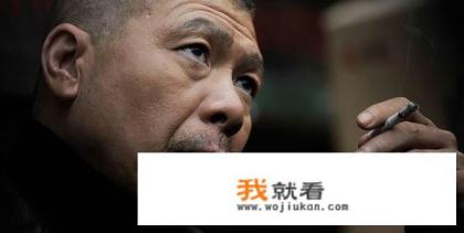 目前冯小刚在中国电影导演界处于什么样的地位？