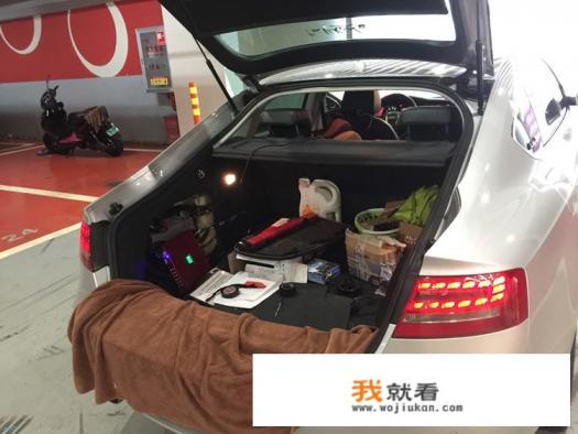 奥迪A4改装音响，简单点效果好点的，不换喇叭行不行？