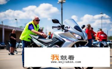 五羊本田摩托车新手教学？如何入门五羊本田摩托车并安全骑行？新手教程需要掌握哪些关键技巧和知识？