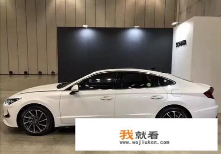 现代索纳塔8at是什么牌子的？