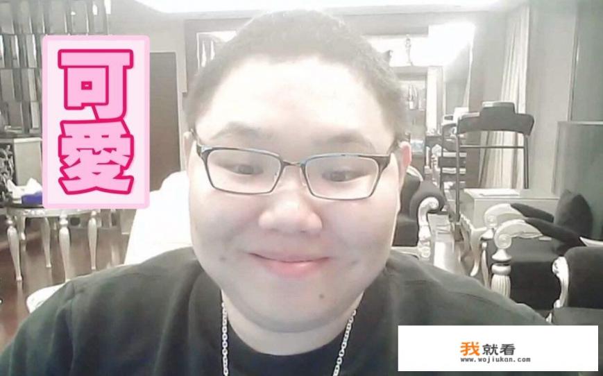 PDD直言买法拉利488太后悔，400万买来放仓库吃灰，原因很“真实”，你有何看法？