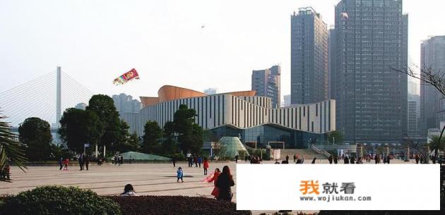 大家对锦绣广场摆摊的看法？