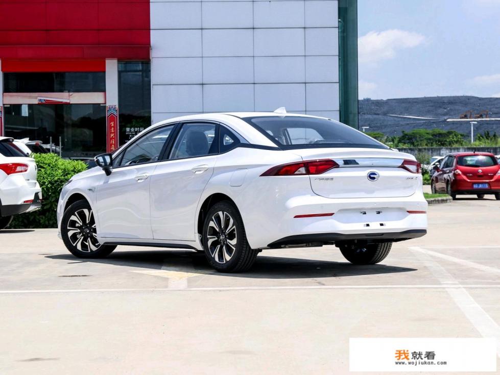 现代新能源汽车报价多少？