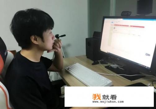 有国家官方认可，有世界冠军支持，谁说打游戏就是不正经？