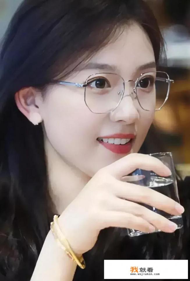 谁有真正的特别特别清纯的女生图片呢？