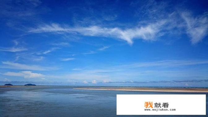如果一个女生一直给你发蓝天白云的图是什么意思？
