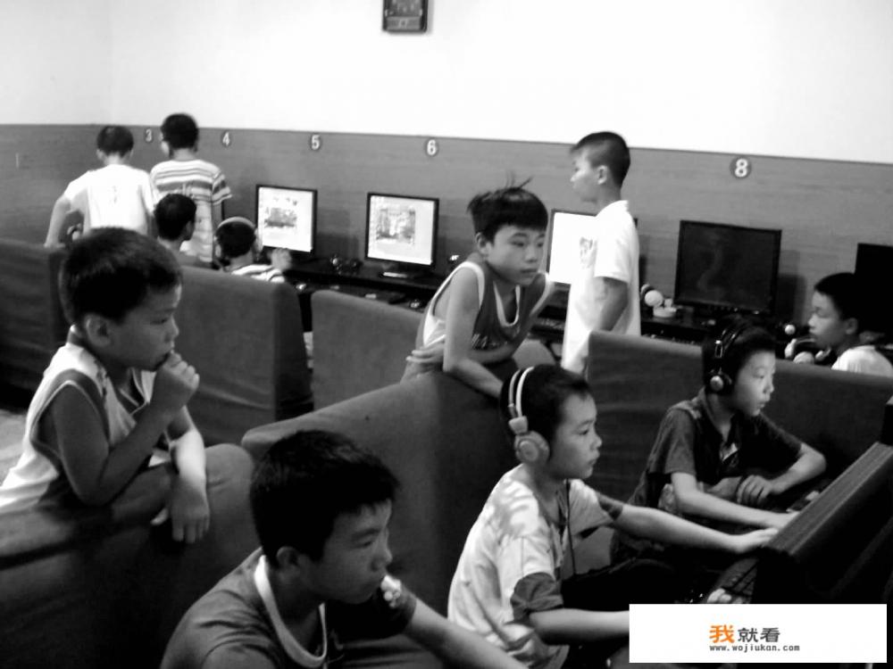 有人说网络游戏就是精神毒品，阻碍了我国的发展、民愤极大，我们应该怎么扼制他？