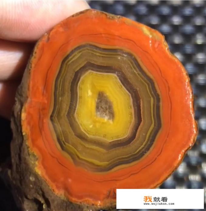 玛瑙石为什么不值钱？
