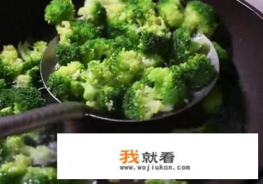 素炒西兰花怎么做好吃？