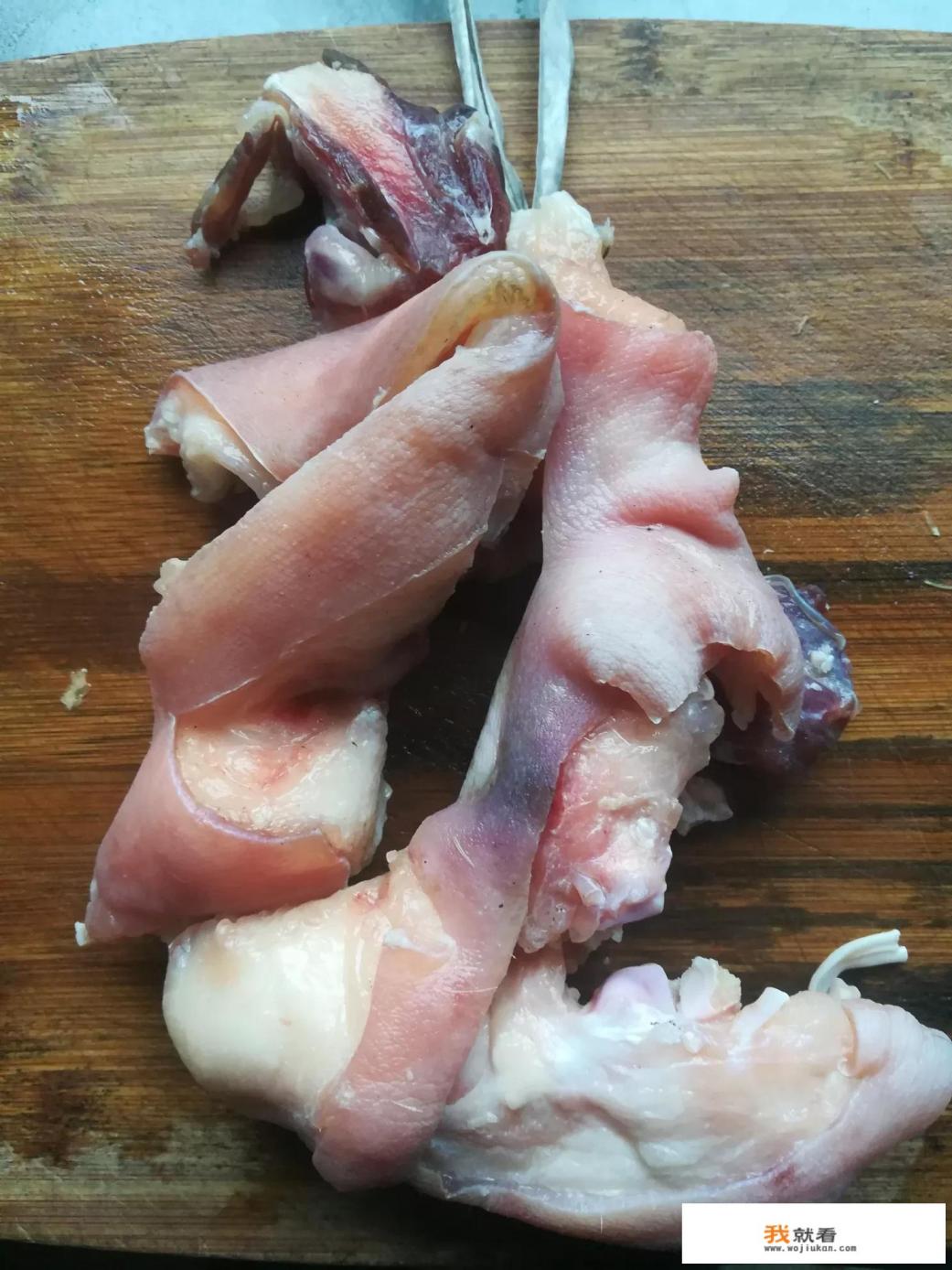 腊猪脚炖土豆怎么做好吃？