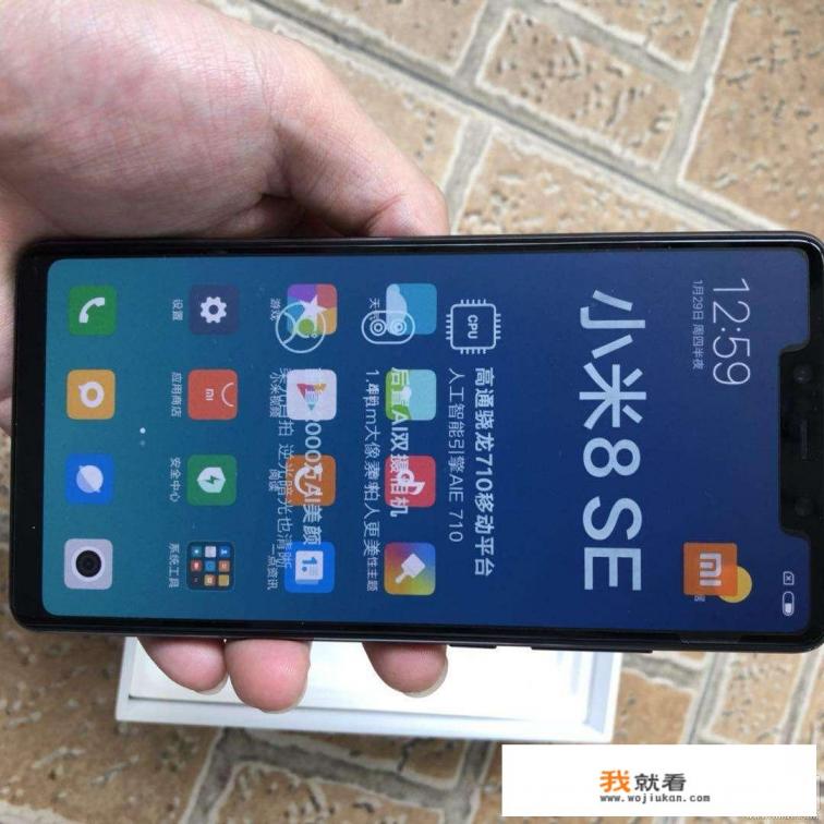 1499的三星A60和1299的小米8SE怎么选？