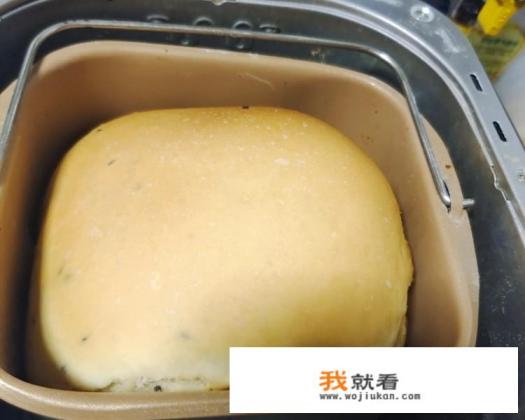 用面包机做面包的详细步骤和方法？
