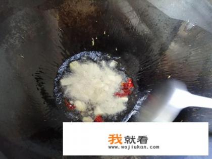 砂锅炖鸡块的最正宗做法？