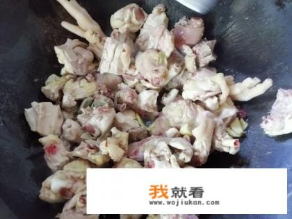 砂锅炖鸡块的最正宗做法？