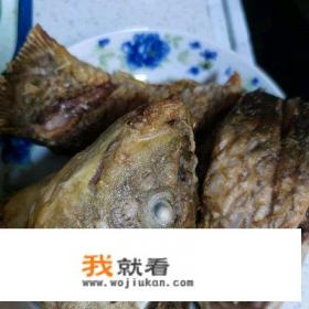 五花肉炖鱼豆腐的家常做法？