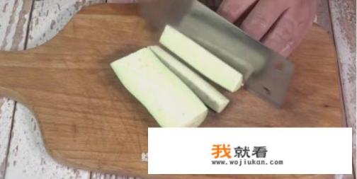鲶鱼如何炖茄子？