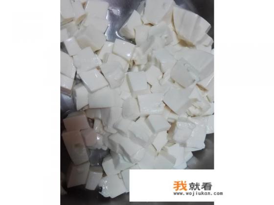 皮蛋豆腐凉拌的家常做法？